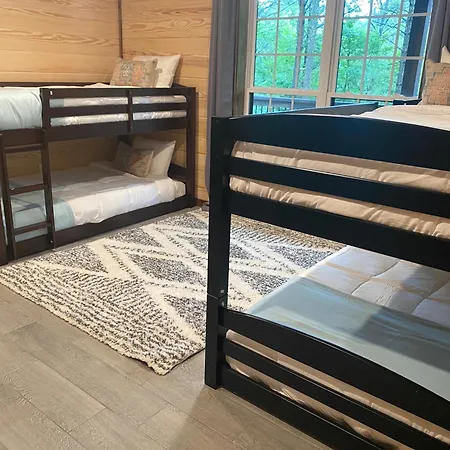 Family-Friendly Broken Bow Cabin - Spa, Game Room